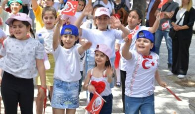 Beylikdüzü Belediyesi, 23 Nisan’ı Hatay’daki çocuklarla kutladı