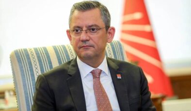 CHP Genel Başkanı Özel, önceki genel başkanlarla görüştü