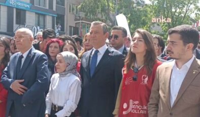 Özgür Özel: Atatürk’ün huzuruna birinci parti olmanın gururuyla çıkıyoruz